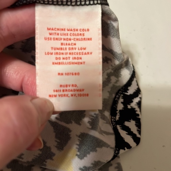 Ruby rd sleeveless dress, bodice bead adornments. Sz 1x - Picture 7 of 7